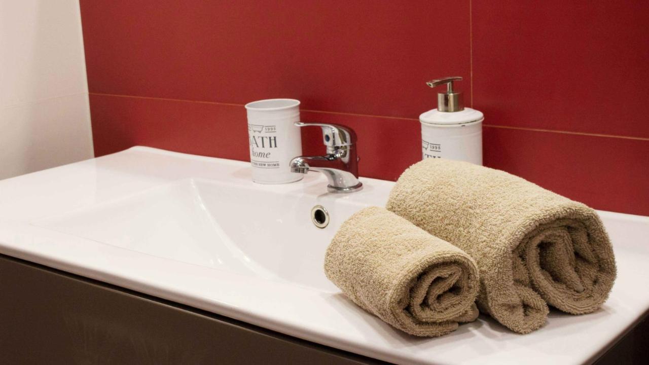Sweet Home & Wellness Luxury Apartment Неттуно Екстер'єр фото